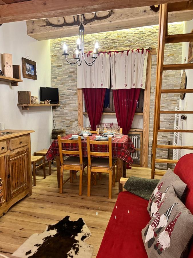 Nido Di Cloe Apartman Colle Colle Sestriere Kültér fotó