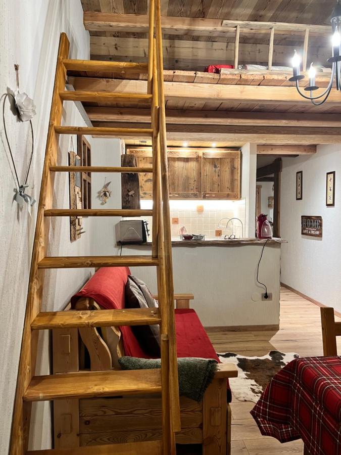 Nido Di Cloe Apartman Colle Colle Sestriere Kültér fotó